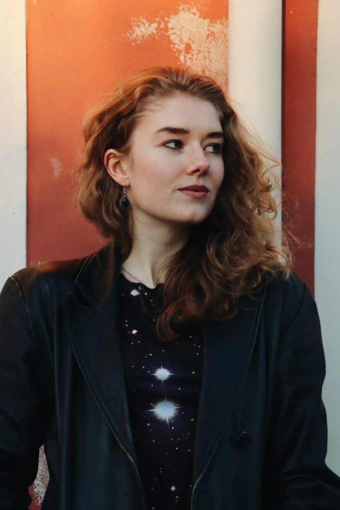 Välivuodesta vauhtia. "Jos joku juttu kiinnostaa, niin siitä kannattaa ottaa selvää ja kulkea rohkeasti sitä kohti" kehottaa kuvassa oleva Sanni Sundvall.